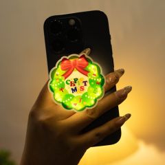 led-christmas-wreath-phone-grip-stand-seasonal-dlbj10