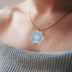 Luminous Snowflake & Snowmen Necklace - LED Winter Jewelry DLPJ003